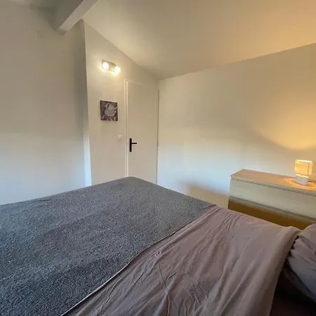 Prázdninový dům Au Calme, Maison T3 Neuf Avec Jardin A Cassy Lanton