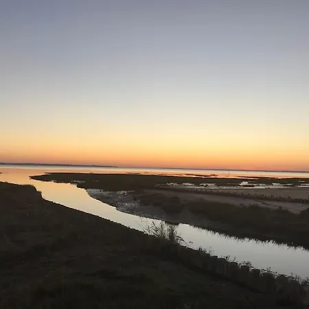 Au Calme, Maison T3 Neuf Avec Jardin à Cassy Casa de Férias