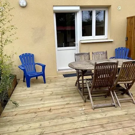 Au Calme, Maison T3 Neuf Avec Jardin A Cassy *