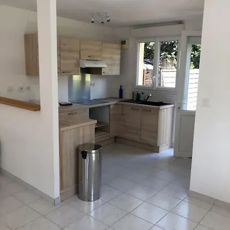 Au Calme, Maison T3 Neuf Avec Jardin à Cassy Lanton